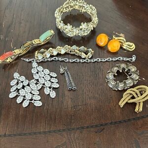 Elegant Gold and Silver Jewelry Set